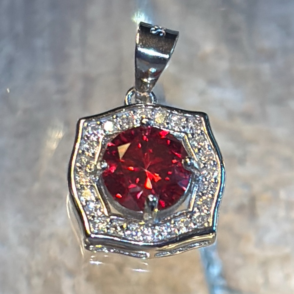 925 Sterling Silver 1.2ct Crimson Red Round Moissanite Pendant Necklace